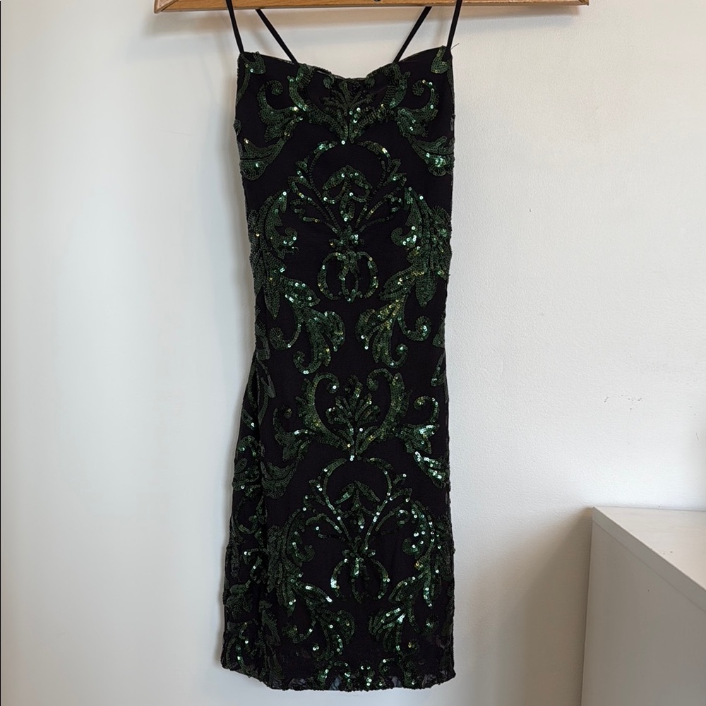 Black and Green Sequin Bodycon Dress